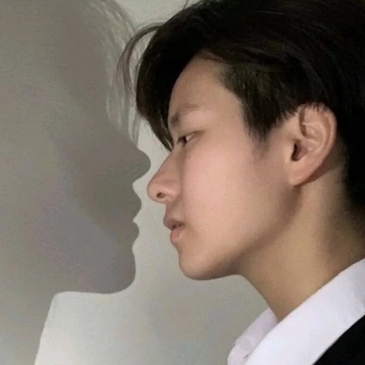 不烂大街的小众好看的情侣头像一左一右图片