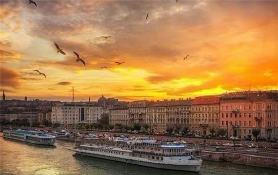 超清布达佩斯夕阳景色唯美图片