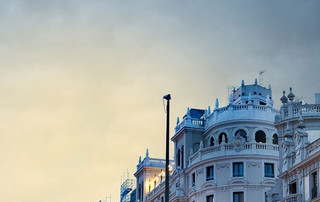 马德里城市高楼建筑唯美图片