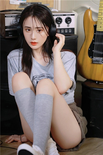 Ⱥ촽Ů˽