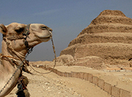 沙漠瑰宝古埃及金字塔美丽风景图片